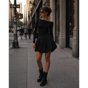 Roni High Waist Black Skirt Unique Shape Pockets Size XS Grunge Goth Modern